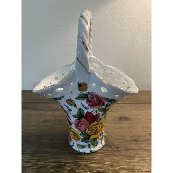Golden Star Imports, Decorative, Porcelain Floral Basket, preowned - Picture 2 of 10